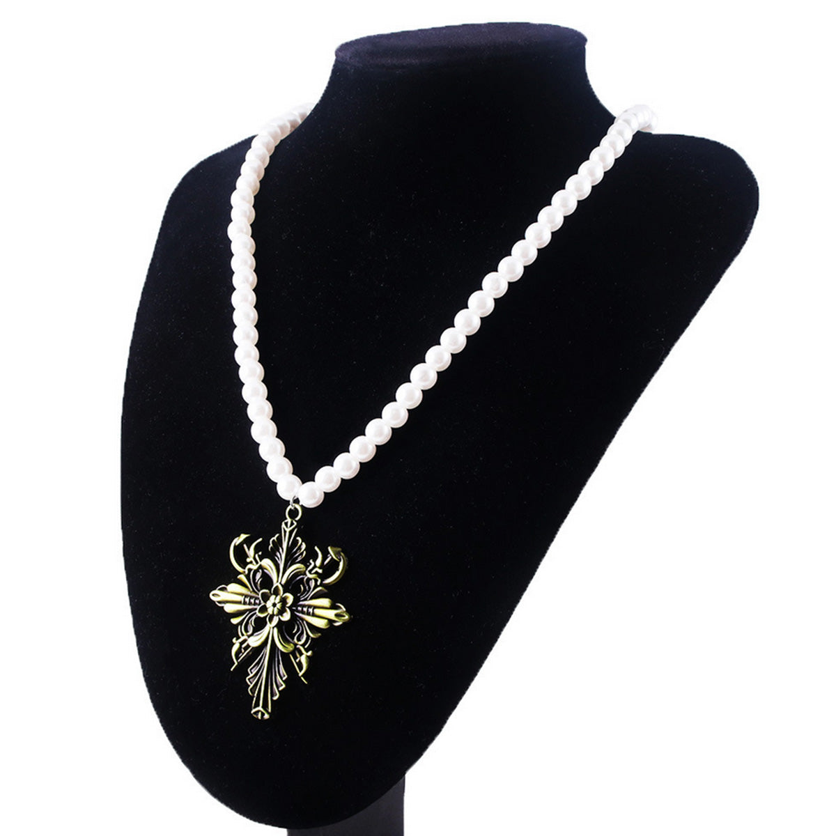 RE 8 Village Alcina Dimitrescu Vampire Lady Dimitrescu Necklace Cosplay Accessory Prop