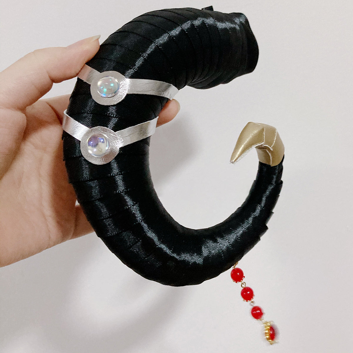 Critical Role Mollymauk Tealeaf Horn Cosplay Accessory Prop