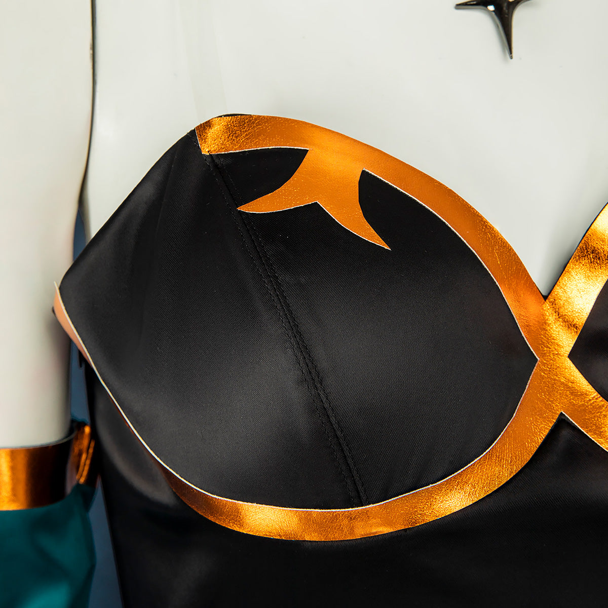 Hinata Hyuga aus Naruto Halloween Cosplay Kostüm – D Edition